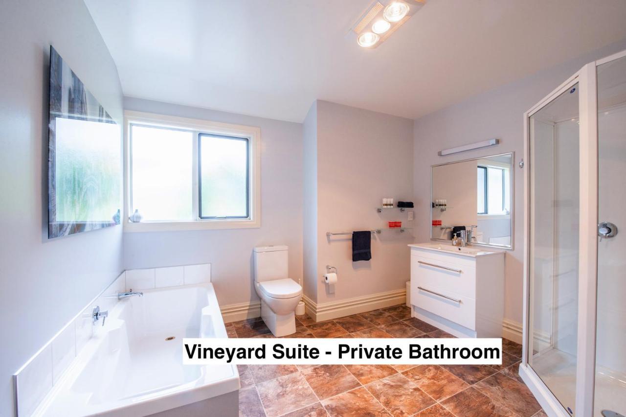 アレクサンドラ Grey Ridge Vineyard Experience Bed & Breakfast エクステリア 写真